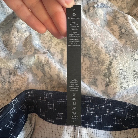 Lululemon Airing Easy Short Sleeve Buttondown IKat Check White True Navy Size S - Picture 14 of 15